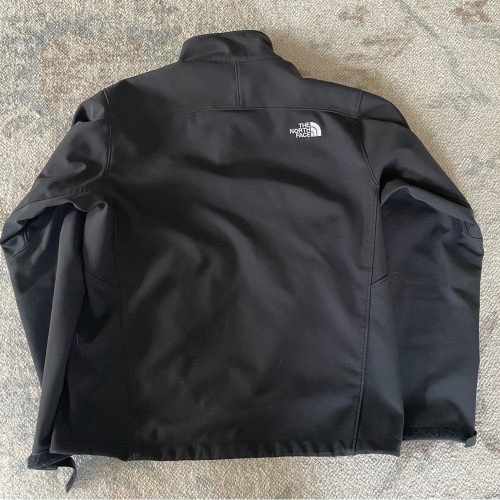 Men’s black NorthFace Jacket
